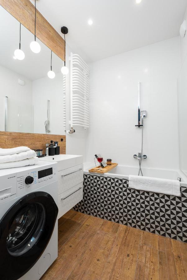 Kairos Apartments -Tower II Premium - Darmowy Parking, Silownia, Sauna - Scisle Centrum Katowice Esterno foto