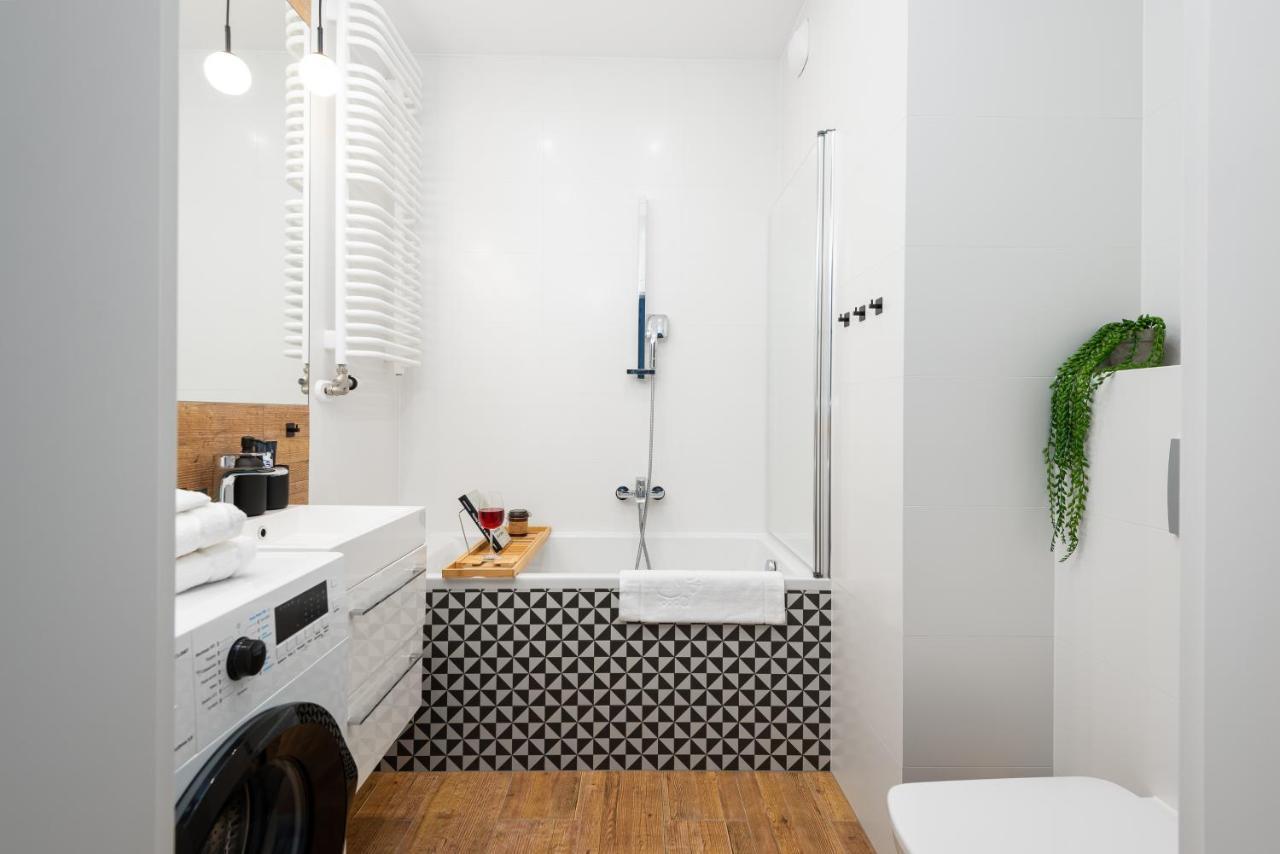 Kairos Apartments -Tower II Premium - Darmowy Parking, Silownia, Sauna - Scisle Centrum Katowice Esterno foto